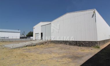 SALIDA A SALAMANCA: Terreno con bodega, rampa y excelente ubicación.