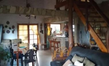 Casa en alquiler temporario - 3 Dormitorios 2 Baños - Cochera - Chapadmalal