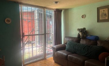 Casa sobre corredor jinetes