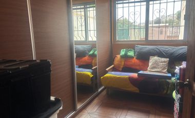 Casa sobre corredor jinetes