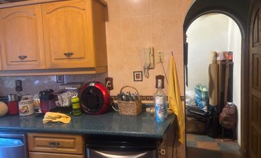 Casa sobre corredor jinetes