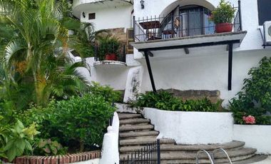 VILLA EN VENTA ACAPULCO TRADICIONAL VISTA Y ACCESO AL MAR