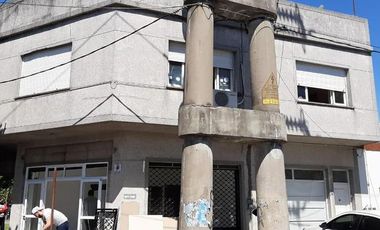 Bernal, casa en venta  4 amb con cochera