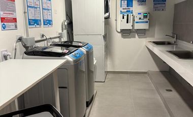 Departamento de 3 ambientes en  alquiler en Infinity Towers