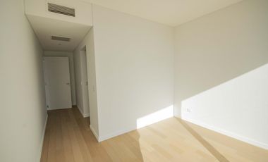 Departamento de 3 ambientes en  alquiler en Infinity Towers