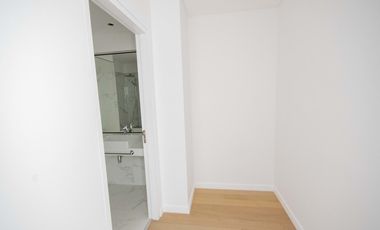 Departamento de 3 ambientes en  alquiler en Infinity Towers