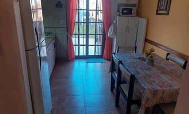 Triplex en venta - 3 Dormitorios 2 Baños - San Bernardo del Tuyú