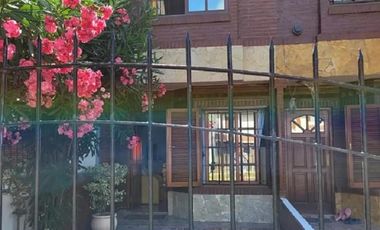 Triplex en venta - 3 Dormitorios 2 Baños - San Bernardo del Tuyú