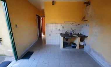 Casa en venta - 2 Dormitorios 1 Baño - Villa María