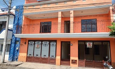 Casa con local comercial en RENTA, La Asunción, Tlaquepaque.