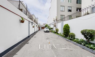 Casa remodelada en condominio Alquiler, San Isidro