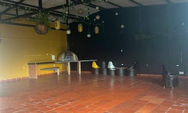 ARRIENDO de LOCALES en PEREIRA