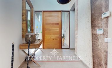 Vanguardista casa en Lo Curro