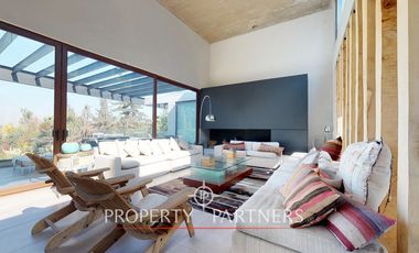 Vanguardista casa en Lo Curro