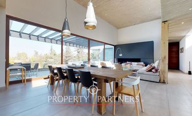 Vanguardista casa en Lo Curro