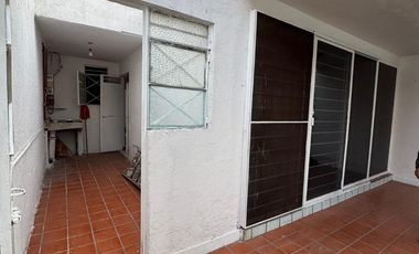 CASA EN RENTA USO COMERCIAL O HABITACIONAL