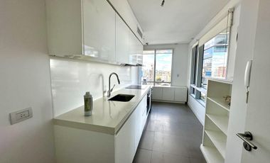 Departamento 4 ambientes, 2 cocheras y baulera en Al Rio - Piso alto, vista al rio - Venta