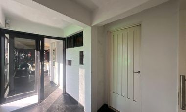 Casa en Luis Guillon - 8 dormitorios - ideal emprendimiento