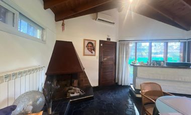 Casa en Luis Guillon - 8 dormitorios - ideal emprendimiento