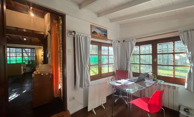 Casa en Luis Guillon - 8 dormitorios - ideal emprendimiento