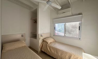 Casa en Luis Guillon - 8 dormitorios - ideal emprendimiento