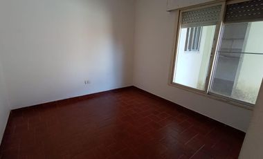 Departamento tipo casa sin expensas!
