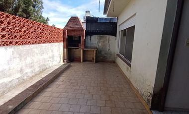 Departamento tipo casa sin expensas!