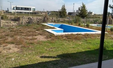 Casa a estrenar todo una planta con piscina - area 7 - san sebastian