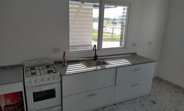 Casa a estrenar todo una planta con piscina - area 7 - san sebastian