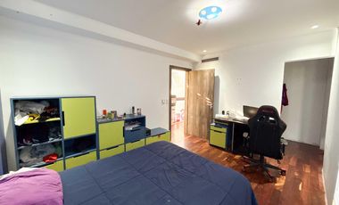 Casa en venta - 4 Dormitorios 3 Baños - Guillermo E. Hudson