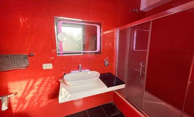 Casa en venta - 4 Dormitorios 3 Baños - Guillermo E. Hudson