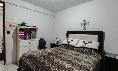 CASA DE UNA SOLA PLANTA EN CD. NEZAHUALCOYOTL, COLONIA LOS MANANTIALES