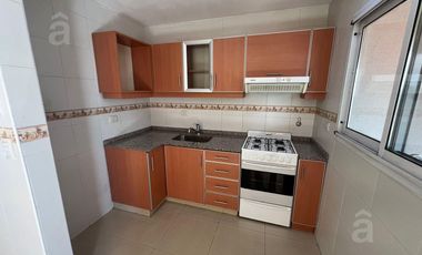 Departamento en Alquiler- Semipiso 3 amb con Cochera Cubierta y baulera
