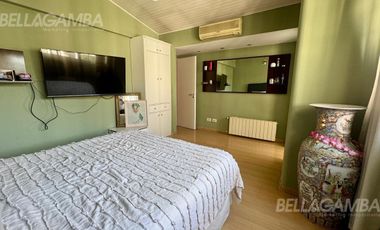 CASA VENTA FLORIDA 8 AMBIENTES JARDIN PISCINA