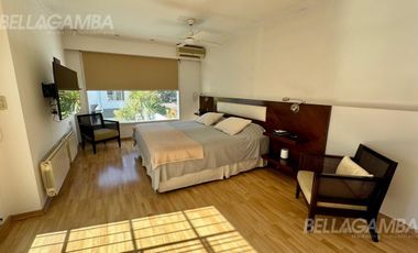 CASA VENTA FLORIDA 8 AMBIENTES JARDIN PISCINA