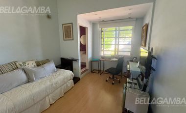 CASA VENTA FLORIDA 8 AMBIENTES JARDIN PISCINA