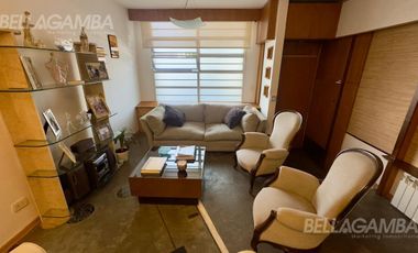 CASA VENTA FLORIDA 8 AMBIENTES JARDIN PISCINA