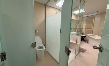 CASA VENTA FLORIDA 8 AMBIENTES JARDIN PISCINA