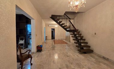 Casa en renta en Col. María Luisa en Monterrey