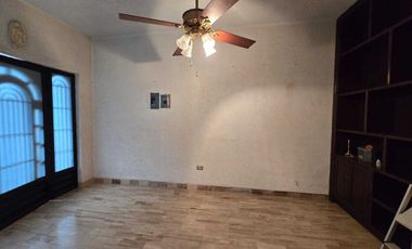 Casa en renta en Col. María Luisa en Monterrey