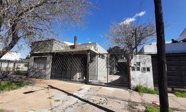 VENTA - CASA, 2 Dorm, 85 m2 - Burzaco, Oeste