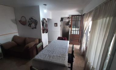 VENTA - PH 2 dorm - Temperley, Oeste