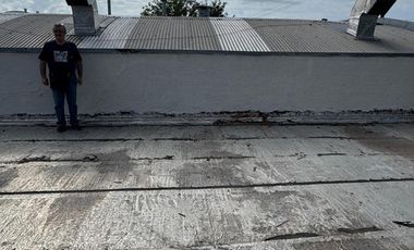 Casa en venta - 2 Dormitorios 2 Baños - Cocheras - 230Mts2 - Mar del Plata