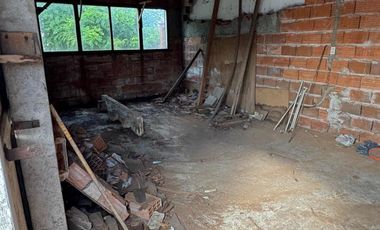 Casa en venta - 2 Dormitorios 2 Baños - Cocheras - 230Mts2 - Mar del Plata