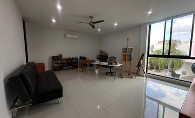 CASA EN VENTA EN ALTABRISA 401, MÉRIDA