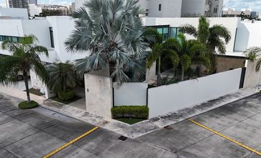 CASA EN VENTA EN ALTABRISA 401, MÉRIDA