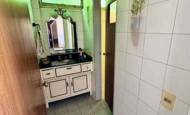 CASA 5 AMBIENTES EN FLORENCIO VARELA CENTRO , LOTE 532mt2.