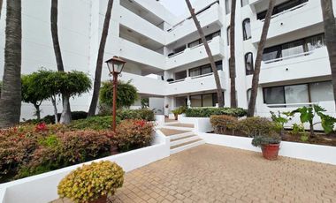 Renta de Condominio con Vista Panorámica al Mar