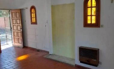 Casa en venta - 2 Dormitorios 1 Baño - Mar del Tuyú