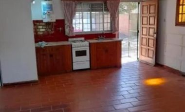 Casa en venta - 2 Dormitorios 1 Baño - Mar del Tuyú